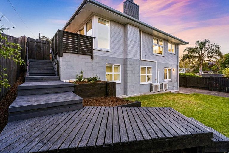 Photo of property in 43 Mcclintock Road, Massey, Auckland, 0614