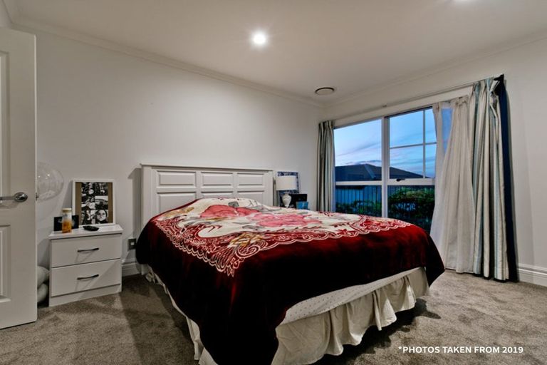Photo of property in 18 Mansion Court, West Harbour, Auckland, 0618