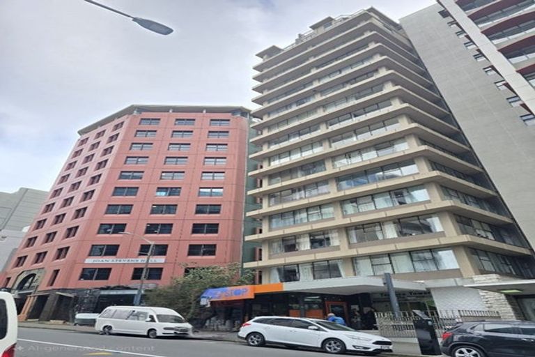 Photo of property in Terrace Tower Apartments, 7b/126 The Terrace, Wellington Central, Wellington, 6011