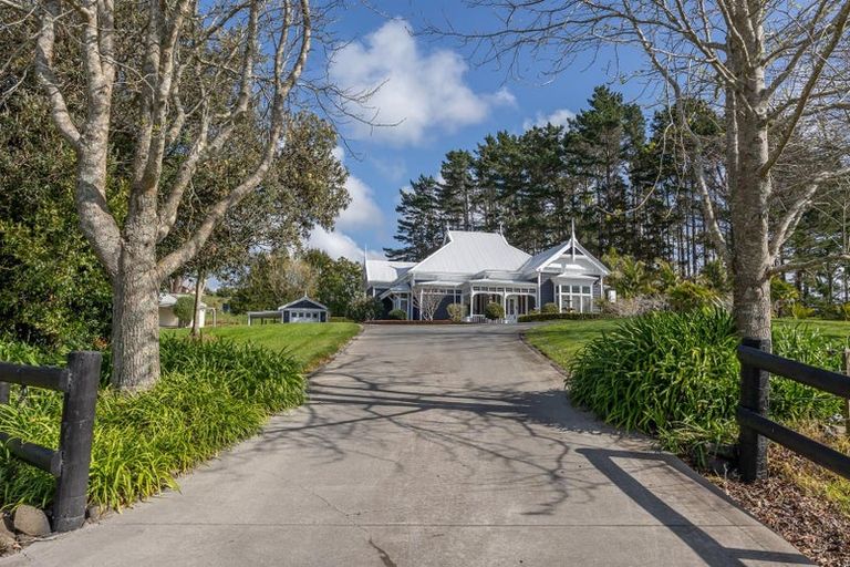 Photo of property in 70 Pomona Road, Kumeu, 0891