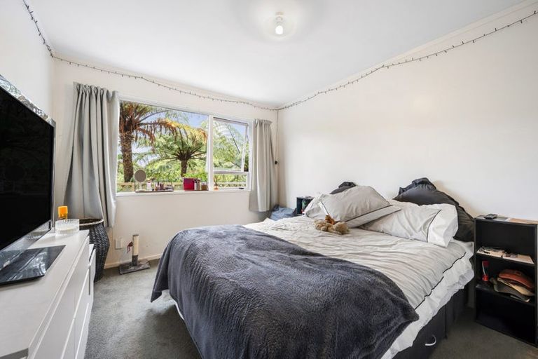 Photo of property in 4 Chancellor Way, Crofton Downs, Wellington, 6035