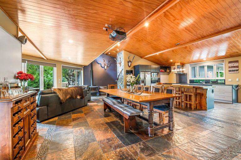 Photo of property in 1 Hart Place, Lake Coleridge, 7572