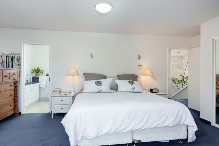 Photo of property in 12 Ranui Street, Waikawa, Picton, 7220