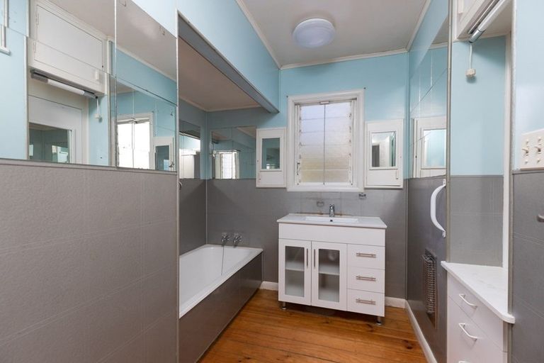 Photo of property in 99 Moana Avenue, Moana, Nelson, 7011