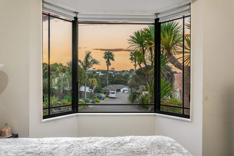 Photo of property in 28 Carnelian Court, Westgate, Auckland, 0614