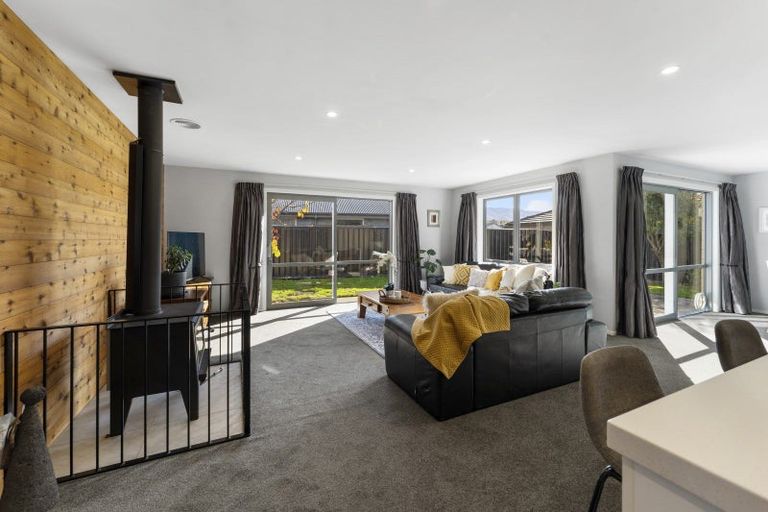 Photo of property in 14 Magnetic Place, Cromwell, 9310