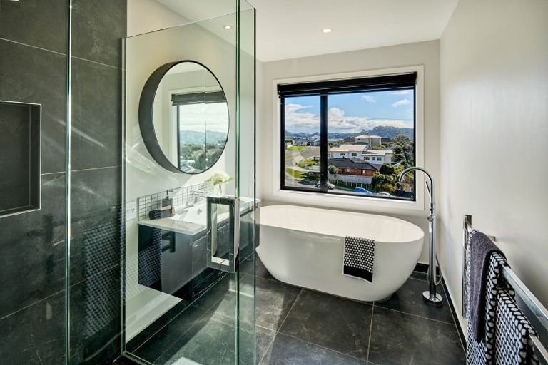 Photo of property in 15 Yorkshire Close, Whitby, Porirua, 5024