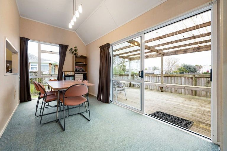 Photo of property in 19 Morrow Avenue, St Andrews, Hamilton, 3200