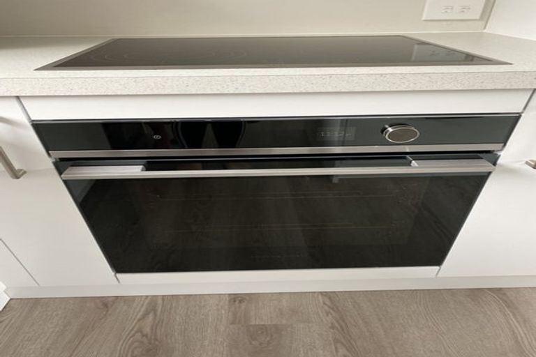 Photo of property in 137b Newlands Road, Newlands, Wellington, 6037