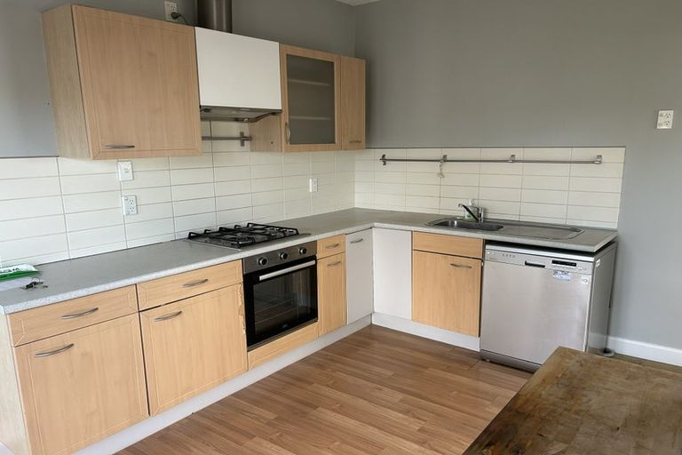 Photo of property in 172 Weston Road, St Albans, Christchurch, 8052