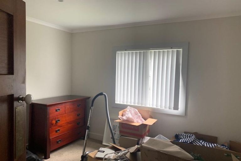 Photo of property in 665 Swanson Road, Swanson, Auckland, 0612