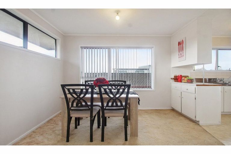 Photo of property in 1/78 Bentley Avenue, Glenfield, Auckland, 0629