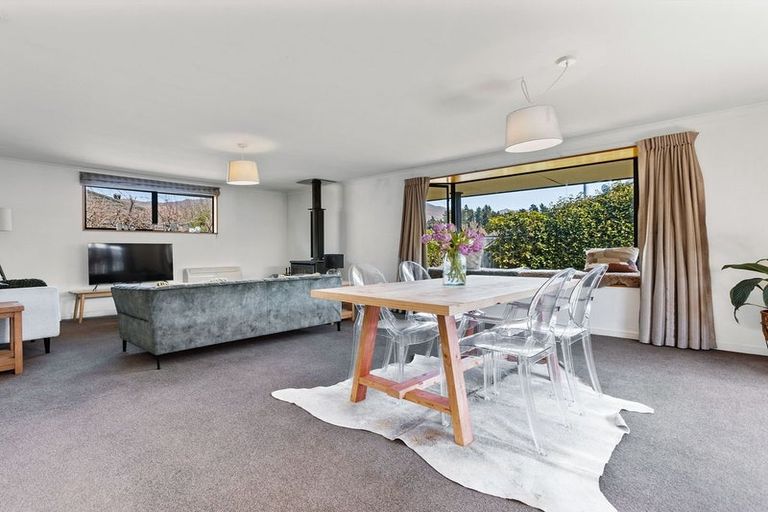 Photo of property in 5a Mercury Place, Wanaka, 9305