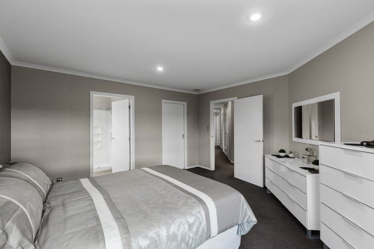 Photo of property in 62 Rosalie Terrace, Kelvin Grove, Palmerston North, 4414