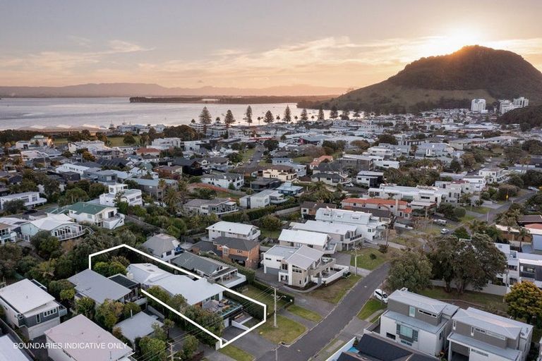 Photo of property in 36 Te Ngaio Road, Mount Maunganui, 3116