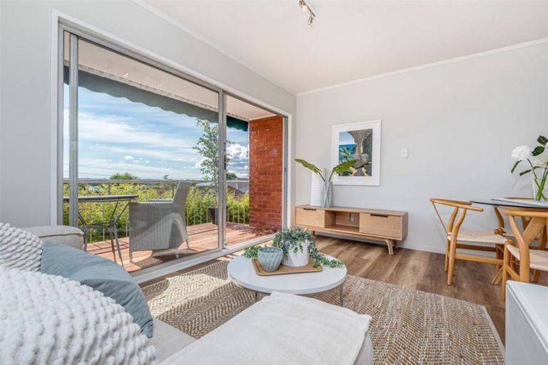 Photo of property in 3/134 Calliope Road, Stanley Point, Auckland, 0624