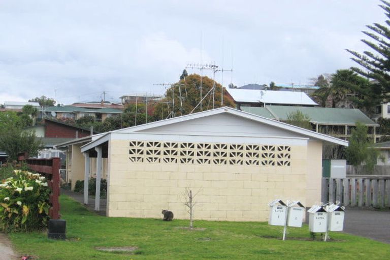 Photo of property in 2/129 Pillans Road, Otumoetai, Tauranga, 3110