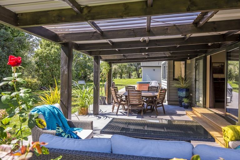 Photo of property in 70 Te Hapua Road, Te Horo, Otaki, 5581