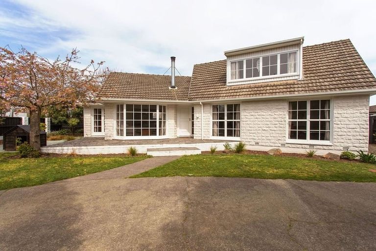 Photo of property in 27 Horseshoe Lake Road, Shirley, Christchurch, 8061