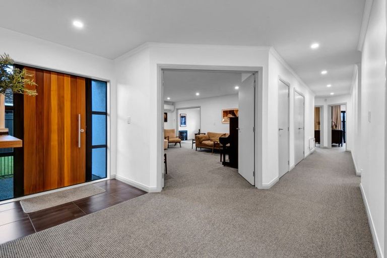 Photo of property in 81 Pacific Drive, Fitzherbert, Palmerston North, 4410