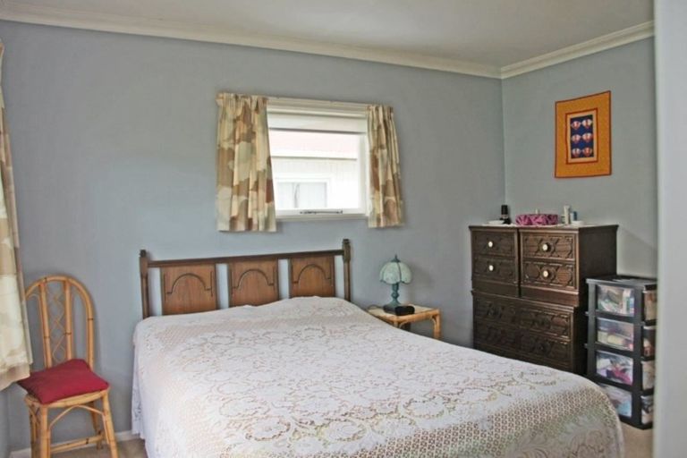 Photo of property in 38 York Street, Levin, 5510