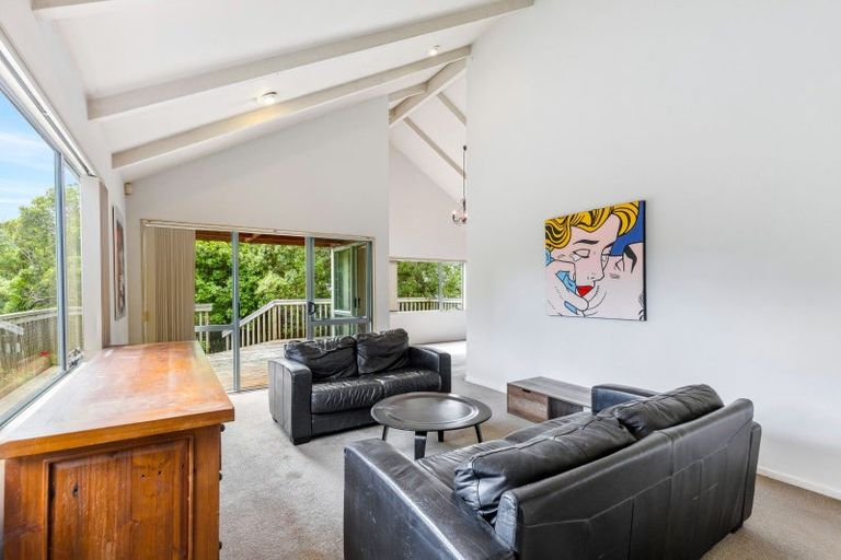 Photo of property in 90a Atkinson Road, Titirangi, Auckland, 0604