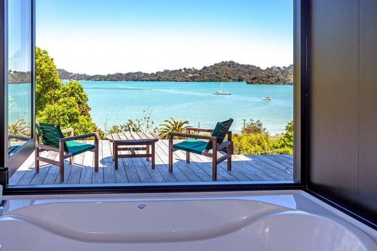 Photo of property in 90 Harbour View Road, Coromandel, 3581