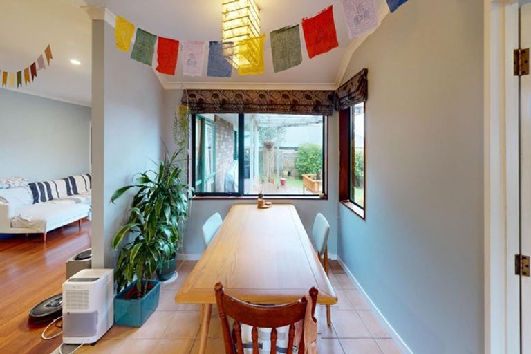 Photo of property in 24 Cashmere Drive, Fitzherbert, Palmerston North, 4410