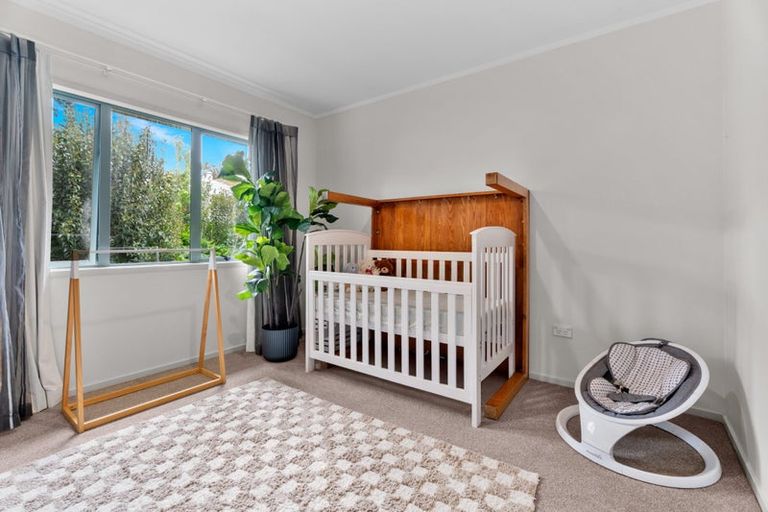 Photo of property in 24a Alexander Street, Cockle Bay, Auckland, 2014