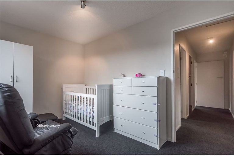 Photo of property in 4 Magenta Place, Broomfield, Christchurch, 8042