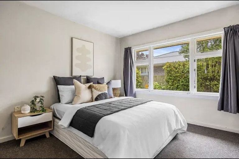 Photo of property in 2 Colman Avenue, Sockburn, Christchurch, 8042