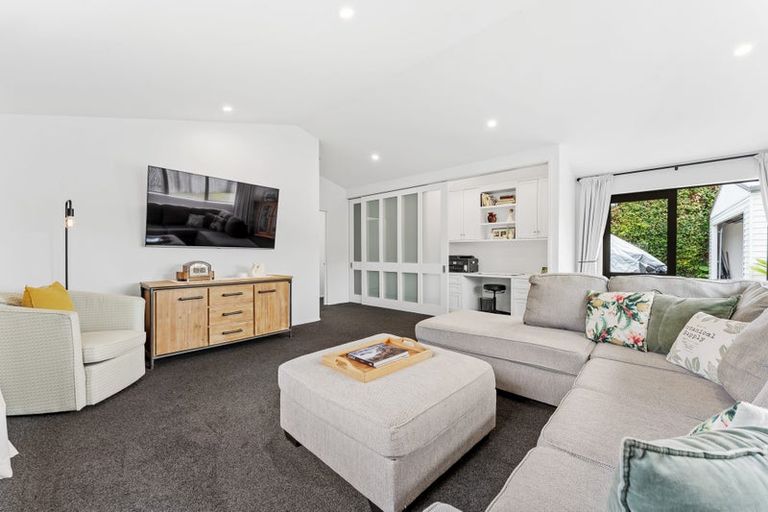 Photo of property in 71 The Circle, Manly, Whangaparaoa, 0930