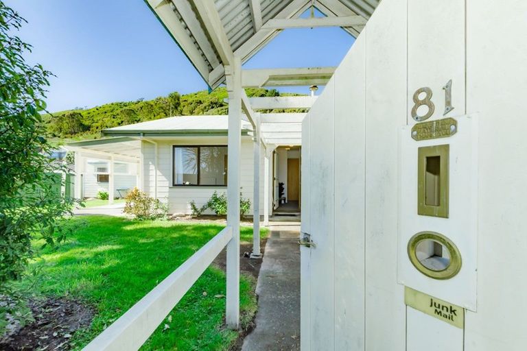 Photo of property in 81 Elizabeth Street, Waikanae, 5036