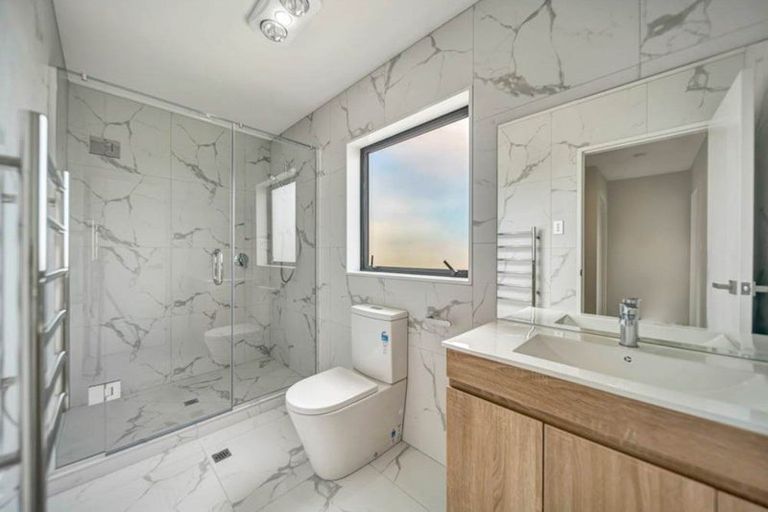 Photo of property in 24b Fernaig Street, Papakura, 2110