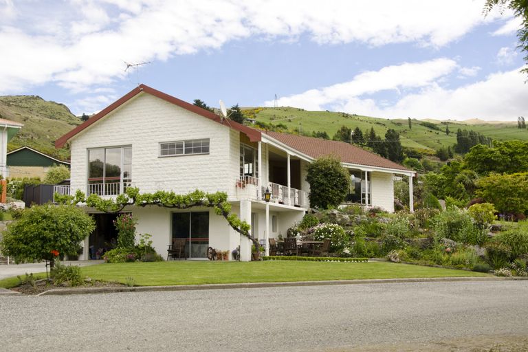 Photo of property in 2 Tweed Street, Roxburgh, 9500