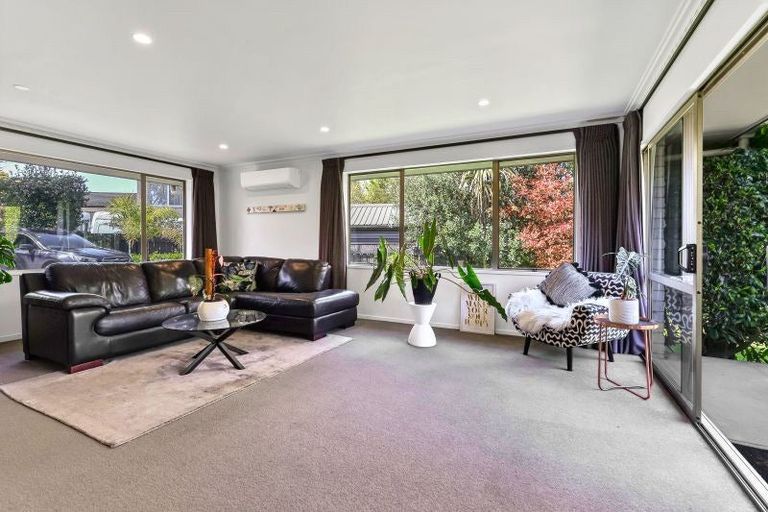 Photo of property in 12 Mclaren Place, Chedworth, Hamilton, 3210