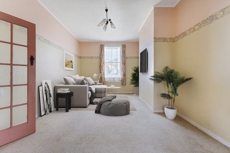 Photo of property in 85 Brooklands Road, Brooklands, New Plymouth, 4310