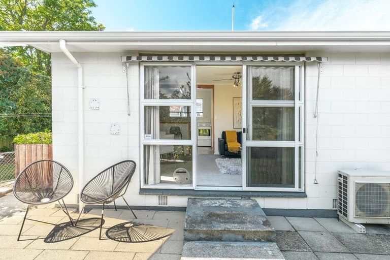 Photo of property in 2/55 Oakhampton Street, Hornby, Christchurch, 8042