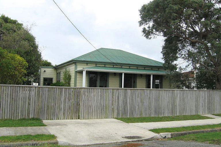 Photo of property in 3 Montagu Street, Feilding, 4702