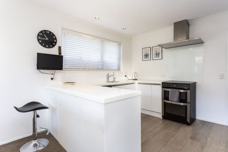 Photo of property in 1/31a Lansbury Avenue, Strowan, Christchurch, 8052