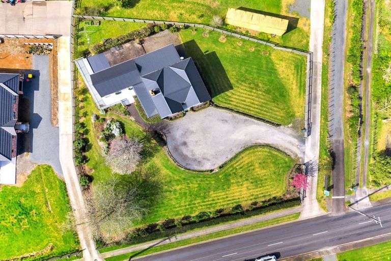 Photo of property in 43 Colombo Road, Waiuku, 2123