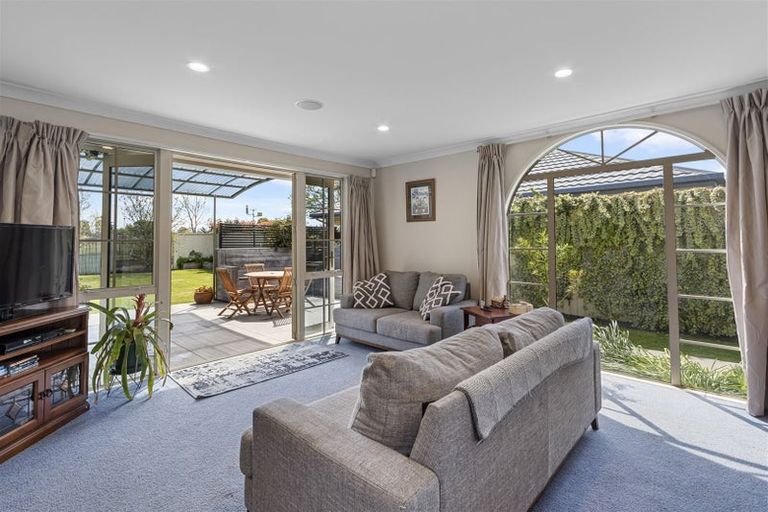 Photo of property in 51 Glasnevin Drive, Casebrook, Christchurch, 8051