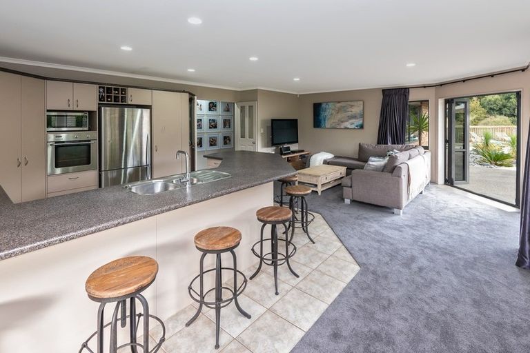 Photo of property in 136 Polo Prince Drive, Alfriston, Auckland, 2105