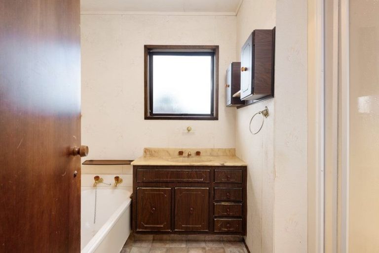 Photo of property in 12 Bishoprick Crescent, Te Puke, 3119