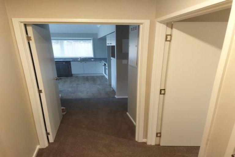 Photo of property in 18b Otanerua Road, Hatfields Beach, Orewa, 0931