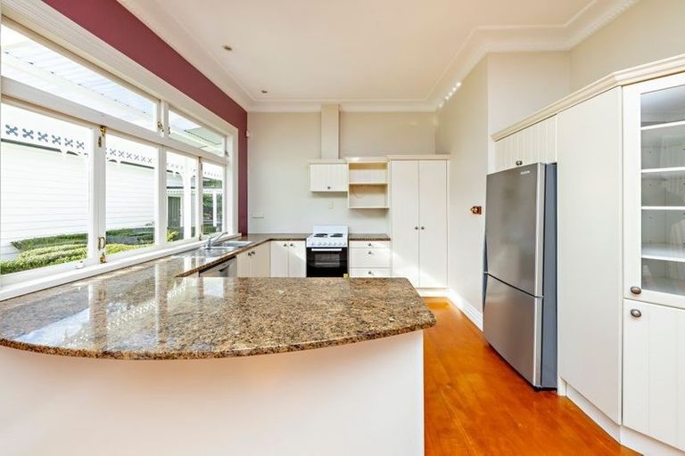 Photo of property in 88a Ranfurly Road, Alfriston, Auckland, 2105