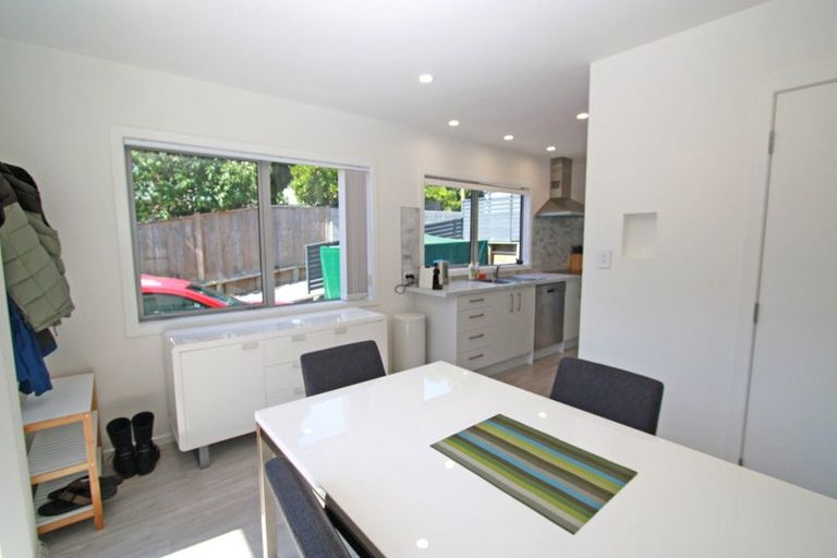 Photo of property in 5 Waterloo Place, Westown, New Plymouth, 4310