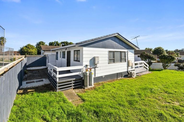 Photo of property in 1/26 Tamworth Close, Manurewa, Auckland, 2102