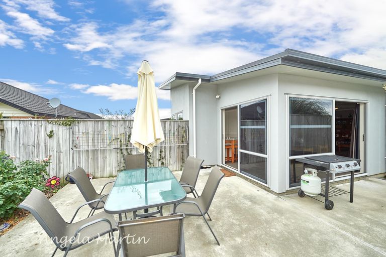 Photo of property in 47a Rosalie Terrace, Kelvin Grove, Palmerston North, 4414