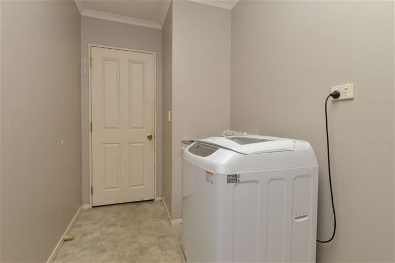 Photo of property in 10 Twickenham Place, Nawton, Hamilton, 3200